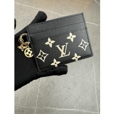LV M82739